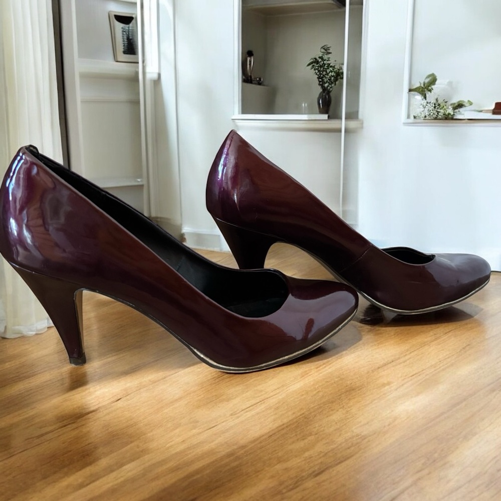 👛 (ANY 2/$25) CALL IT SPRING Patent Purple 3” Heel Pumps